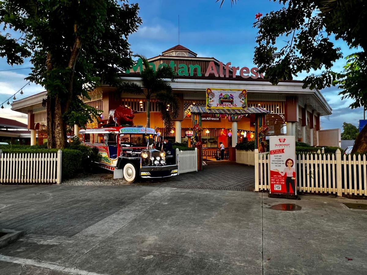 1Br Mactan New Town Apartments Ocean View, Free Pool, Free Beach, Near Airport Punta Engano  Exterior photo