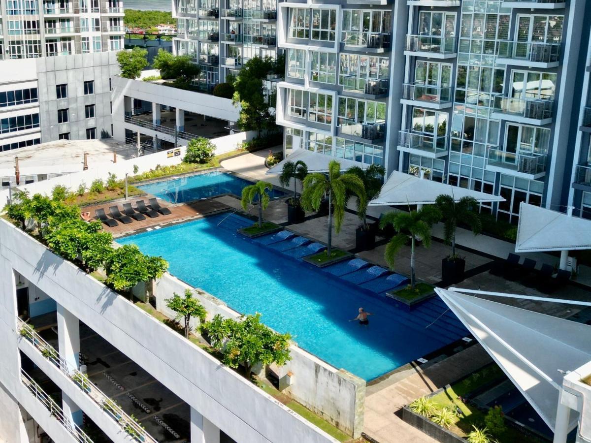 1Br Mactan New Town Apartments Ocean View, Free Pool, Free Beach, Near Airport Punta Engano  Exterior photo