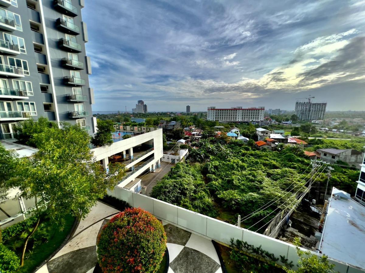 1Br Mactan New Town Apartments Ocean View, Free Pool, Free Beach, Near Airport Punta Engano  Exterior photo